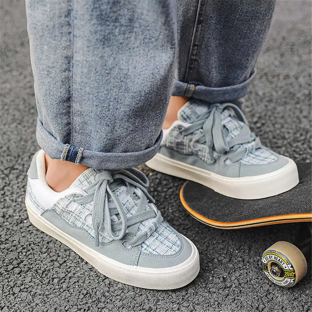 Con cordones, zapatos escolare - Tech Accessories To Buy reseña y precio